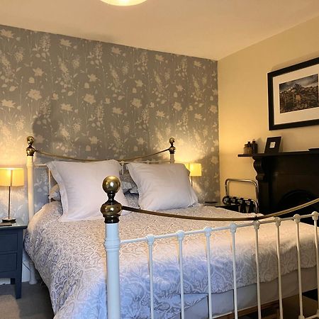 Plas Yn Yale With Mountain Views From All Windows Wrexham Buitenkant foto