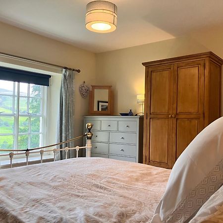 Plas Yn Yale With Mountain Views From All Windows Wrexham Buitenkant foto